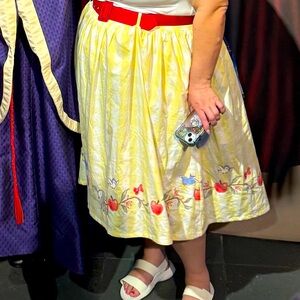 Her Universe Snow White Belted Retro Style Skirt Plus Size 3